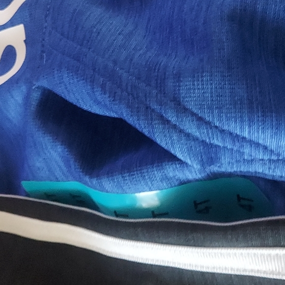 Adidas 2 piece set(7) - Picture 4 of 7